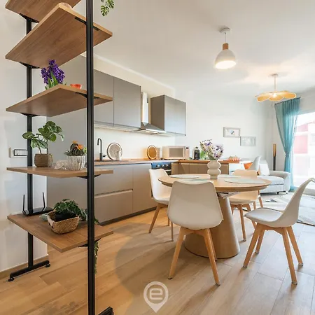 Estay - Vitamin Sea House Quartu SantʼElena